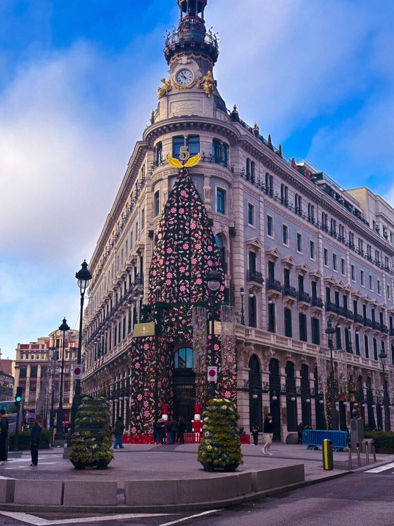 Four seasons hotel in Madrid For Christmas