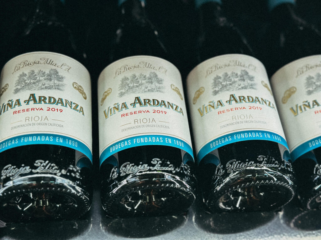 Viña Ardanza Rioja wine bottles exclusive