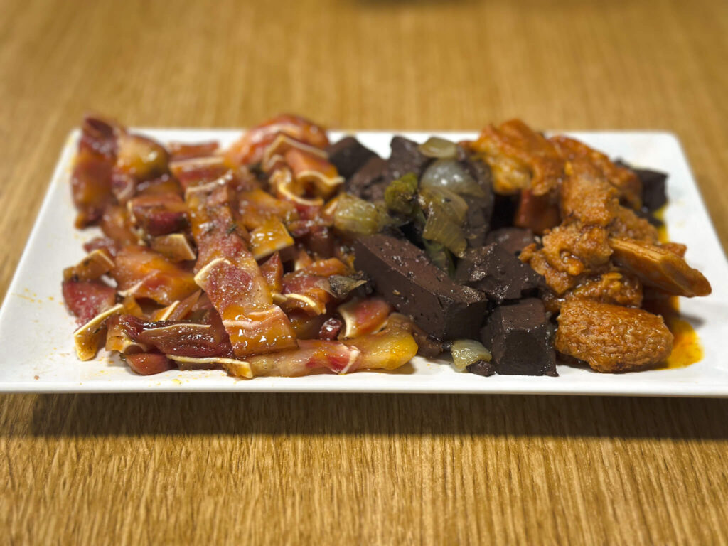 Traditional tapas morros callos sangre