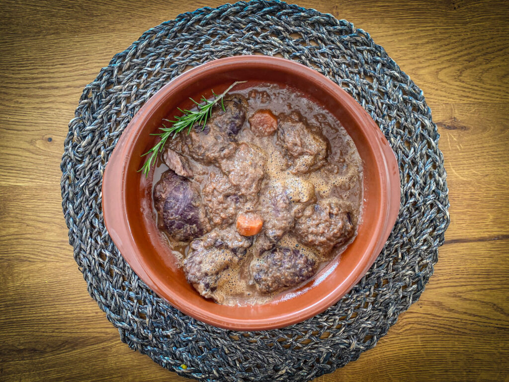 Spanish Pork Cheeks in Red Wine Recipe