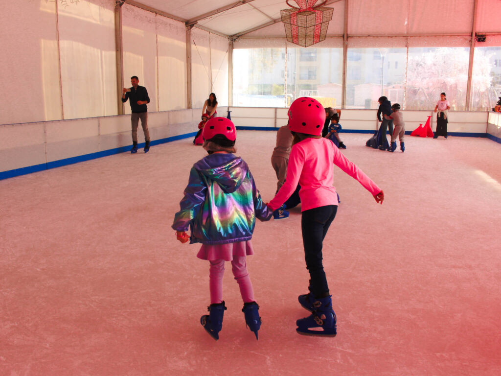 Ice skating in Algarve with kids